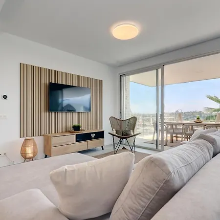 Hillside House- Modern, Upscale W/sea Views Nyaraló Estepona