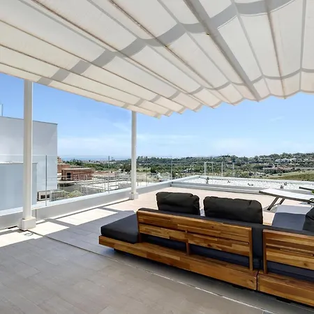 Hillside House- Modern, Upscale W/sea Views * 에스테포나